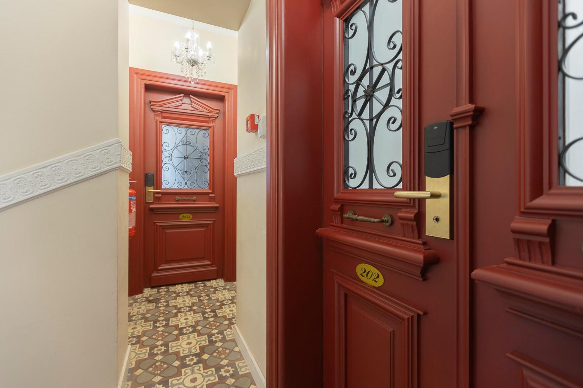 Gatto Perso Luxury Studio Apartments سالونيك المظهر الخارجي الصورة